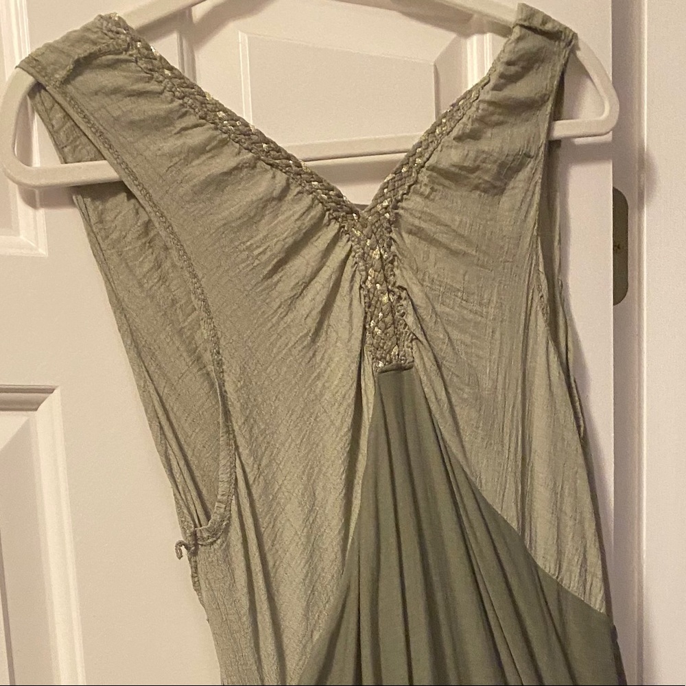Green and gold flowy Dress size small